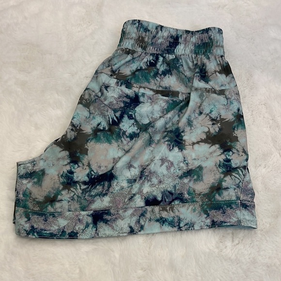 Unipro sports Qwik- dry tech moisture wicking short NWT 4” inseam size S - Picture 2 of 13